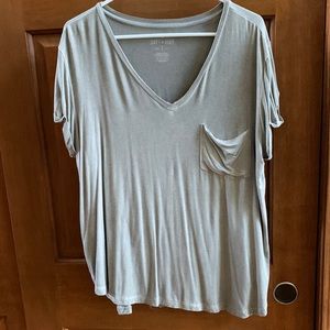 American Eagle women’s T-shirt, size XL